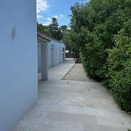 Des 3 Ponts, Piscine Au Calme Vila Nîmes