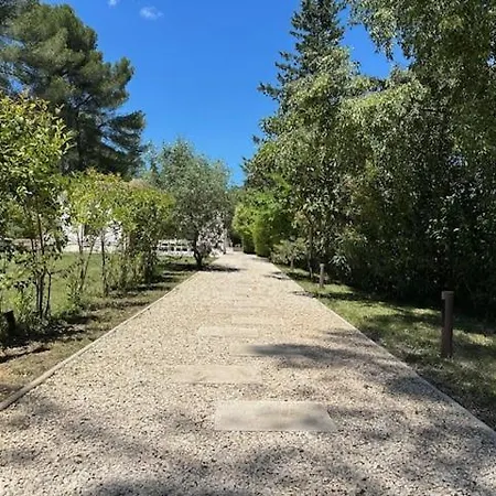 Des 3 Ponts, Piscine Au Calme Vila Nîmes