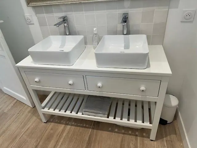 Villa Des 3 Ponts, Piscine Au Calme