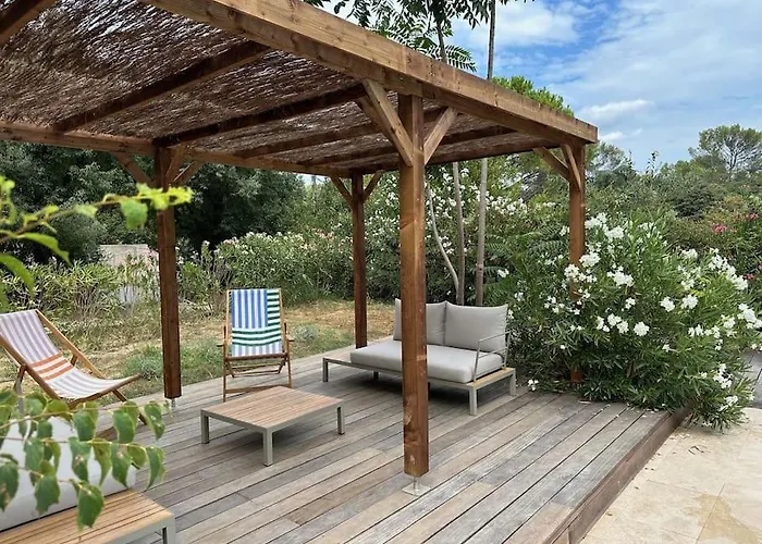 Des 3 Ponts, Piscine Au Calme Villa